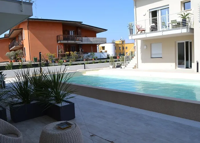 Aura Ar Holiday-Home